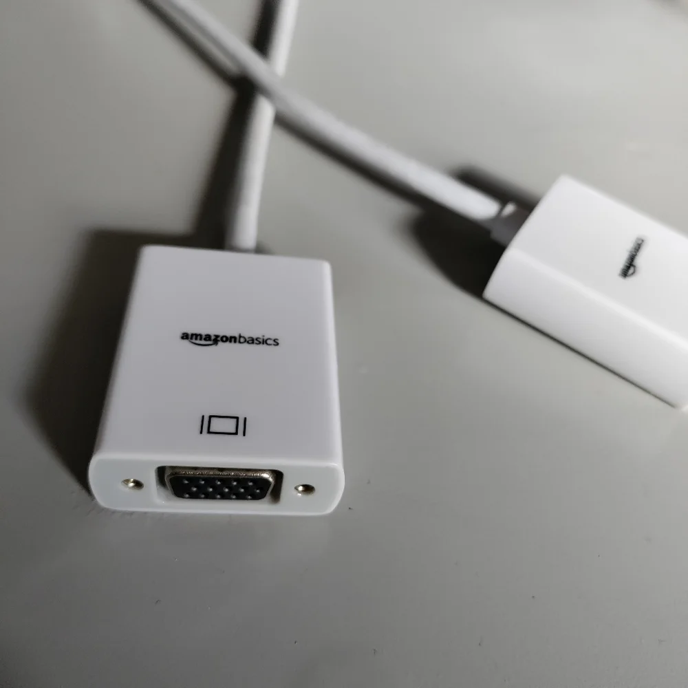 HDMI & VGA adapter Mini Display Port dongle Amazon basics video projector laptop
